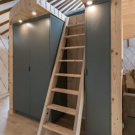 Gorski Glamping - Caloroczne Jurty Z Widokiem Tylmanowa Exterior photo