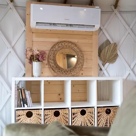 Gorski Glamping - Caloroczne Jurty Z Widokiem Tylmanowa Exterior photo