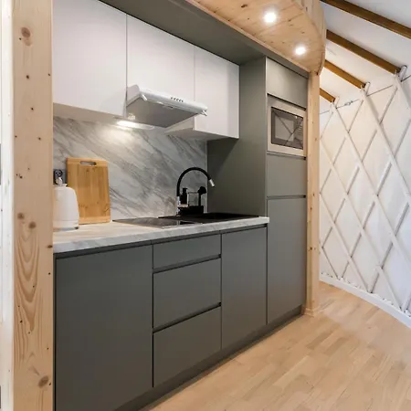 Gorski Glamping - Caloroczne Jurty Z Widokiem Tylmanowa Exterior photo