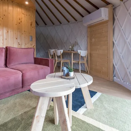 Gorski Glamping - Caloroczne Jurty Z Widokiem Tylmanowa Exterior photo