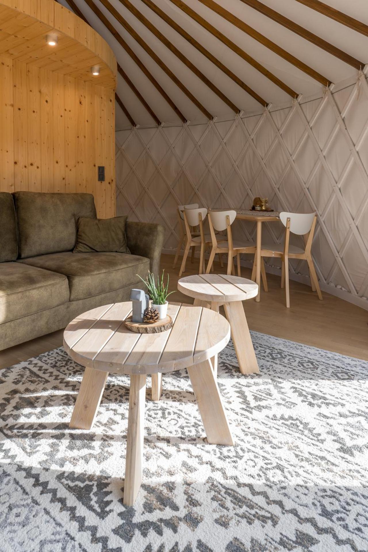 Gorski Glamping - Caloroczne Jurty Z Widokiem Luxury tent