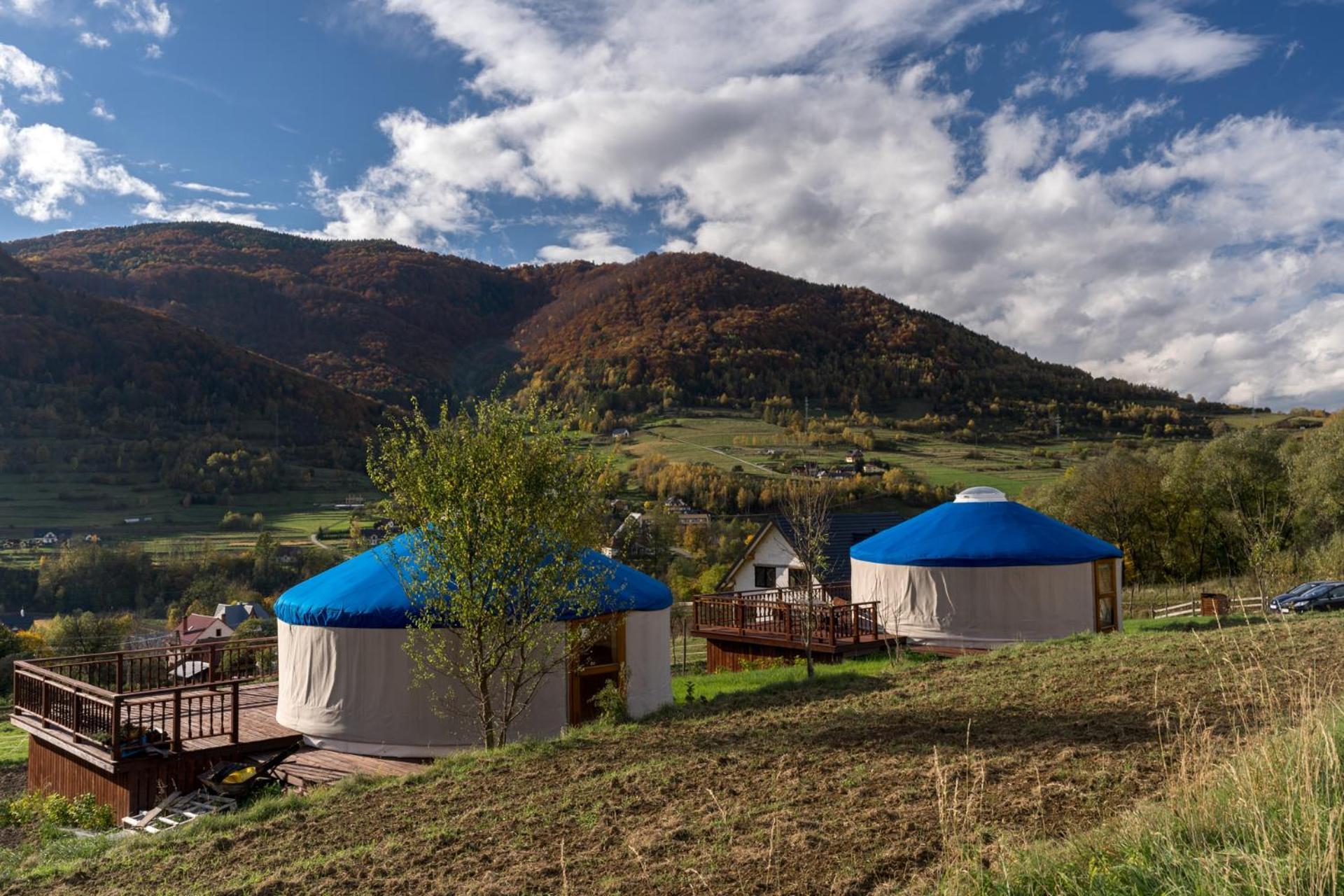 Gorski Glamping - Caloroczne Jurty Z Widokiem Luxury tent Tylmanowa